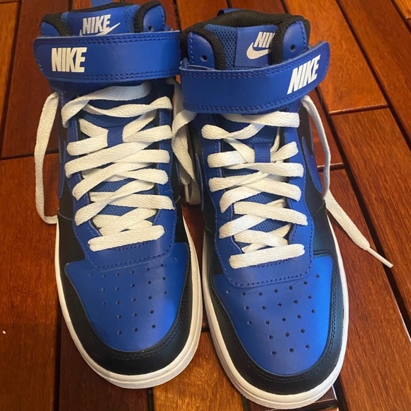 Air Force 1’s - Picture 4 of 6